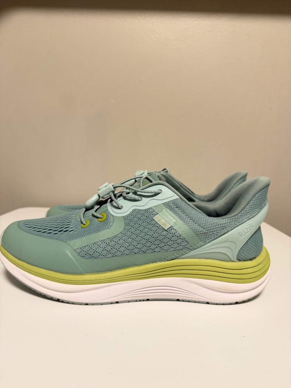 Kizik London Surf Spray Granite Green Athletic Sneaker Women’s US 10.5 Wide